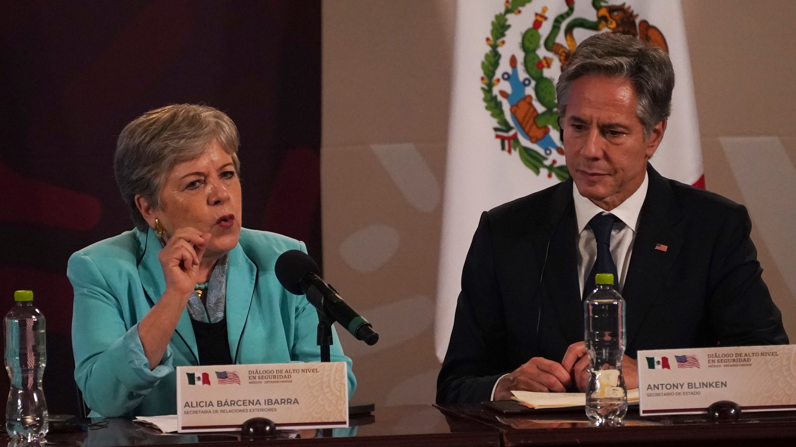 US Secretary of State Antony Blinken, right, listens as Mexican Secretary of Foreign Affairs Alicia Bárcena, left, speaks during a press conference at a meeting on security, at the National Palace in Mexico City, Thursday, Oct. 5, 2023. (AP Photo/Marco Ugarte )