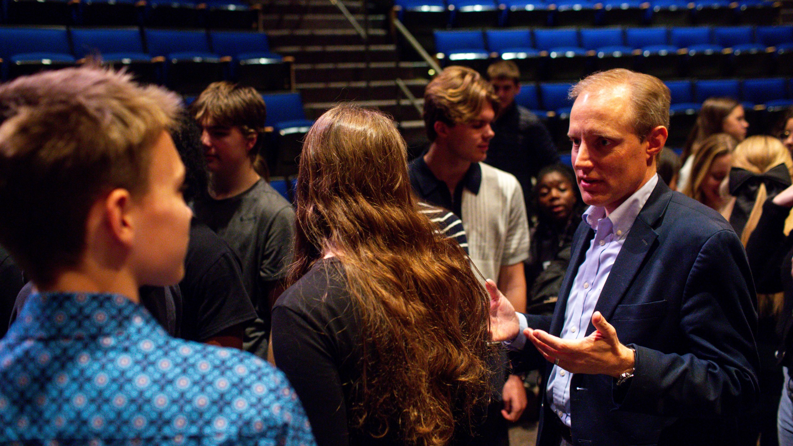 Minnesota Secretary of State Steve Simon talks to students after a Q&A with members of Voterama, a student group focused on voter advocacy and awareness at Breck School in Golden Valley, Minn. Friday, Dec. 1, 2023. (AP Photo/Nicole Neri)