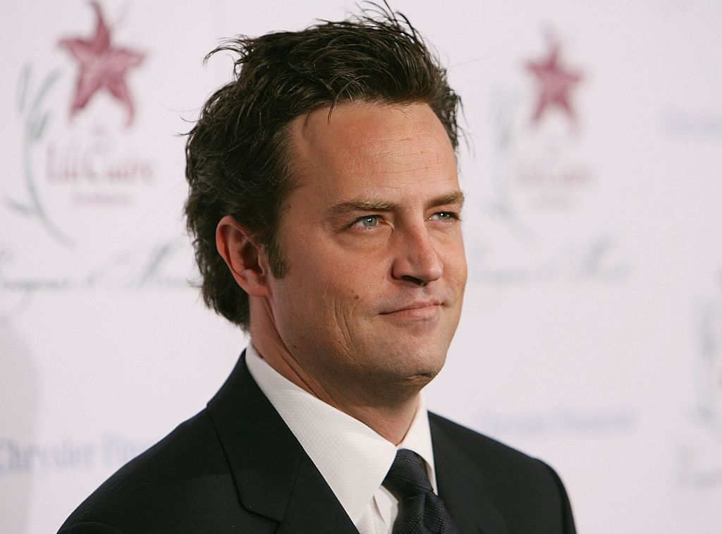 Matthew Perry arrives at the 9th Annual Dinner Benefiting the Lili Claire Foundation at the Beverly Hilton Hotel