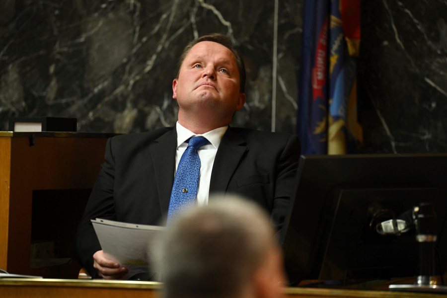 Consultant with the Secret Service and former Detective with Oakland County Edward Wagrowski gets emotional while giving testimony on the shooter's shooting path during the day of the shooting during Jennifer Crumbley's jury trial at Oakland County Courthouse, Friday, Jan. 26, 2024, in Pontiac, Mich. Crumbley faces involuntary manslaughter charges in a school shooting committed by her teenage son. (Clarence Tabb Jr./Detroit News via AP, Pool)