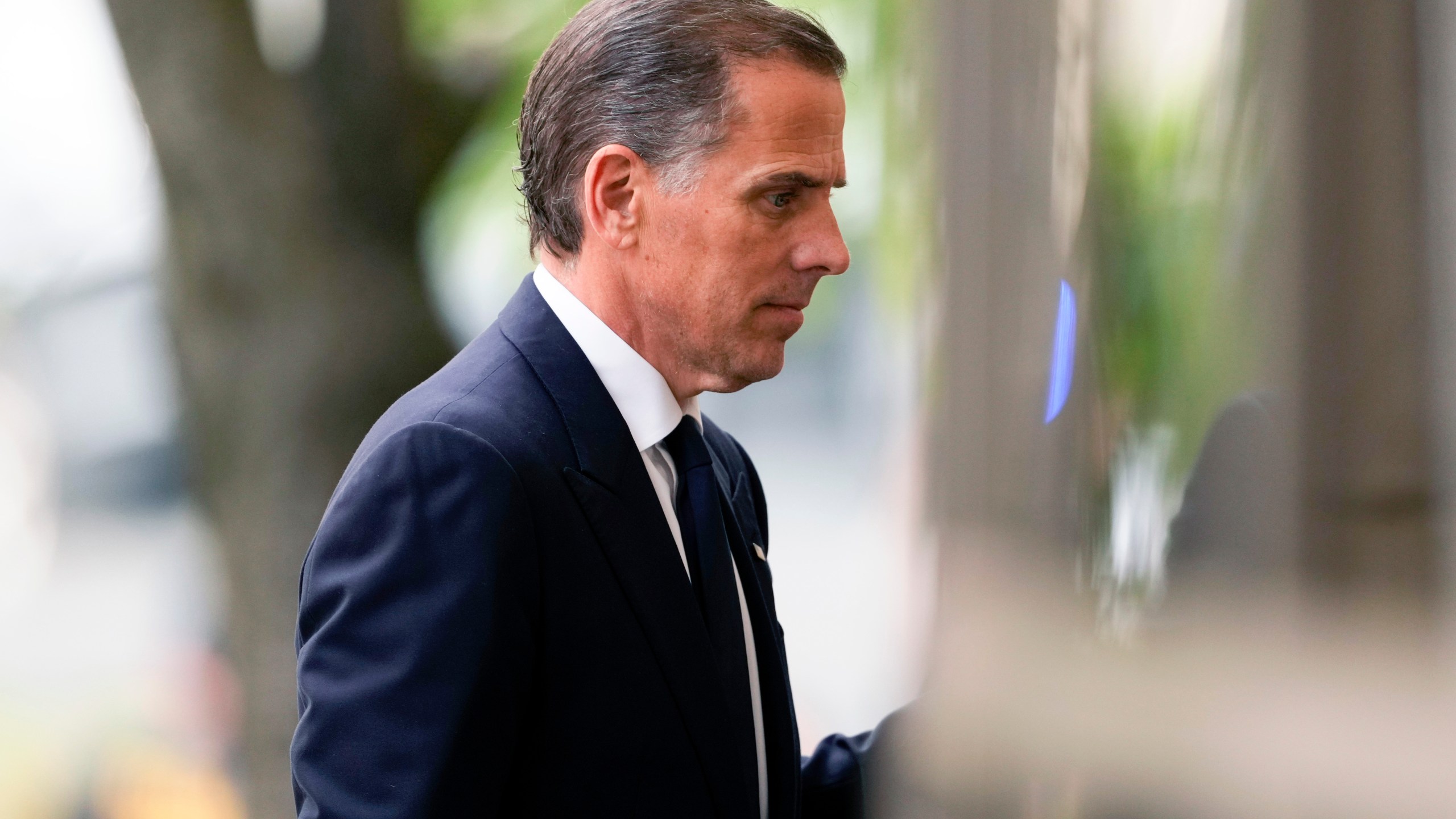 Hunter Biden arrives at federal court, Wednesday, June 5, 2024, in Wilmington, Del. (AP Photo/Matt Slocum)