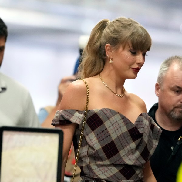 Taylor Swift arrives before the start of an NFL football game between the Kansas City Chiefs and the New Orleans Saints Monday, Oct. 7, 2024, in Kansas City, Mo. (AP Photo/Ed Zurga)