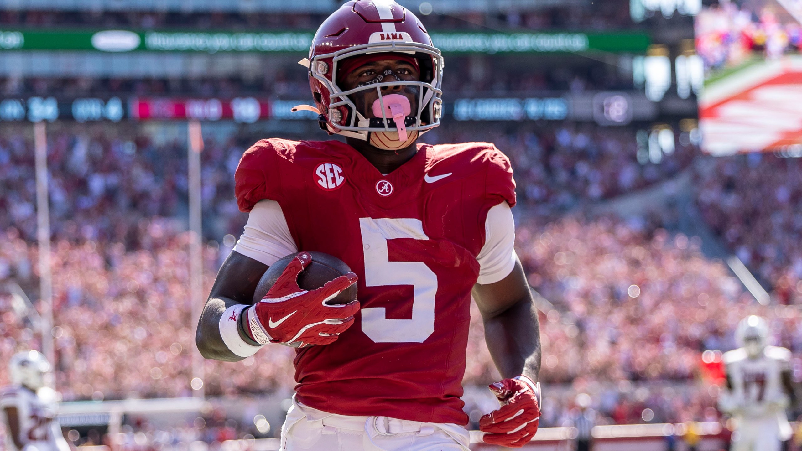 Alabama wide receiver Germie Bernard (5) scores a touchdown on a reception against South Carolina during the second half of an NCAA college football game, Saturday, Oct. 12, 2024, in Tuscaloosa, Ala. (AP Photo/Vasha Hunt)