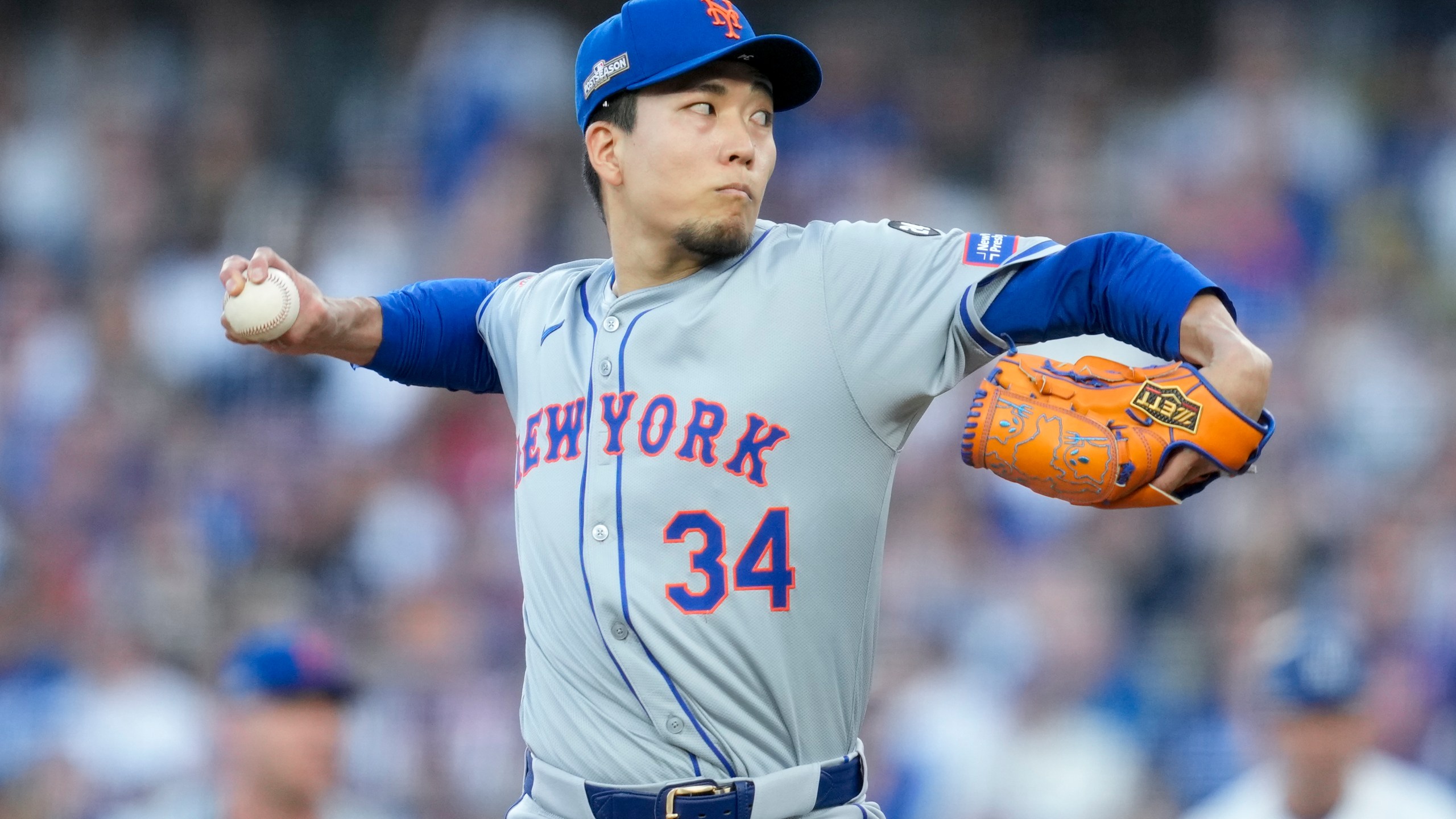 New York Mets pitcher Kodai Senga throws against the Los Angeles Dodgers during the first inning in Game 1 of a baseball NL Championship Series, Sunday, Oct. 13, 2024, in Los Angeles. (AP Photo/Ashley Landis)