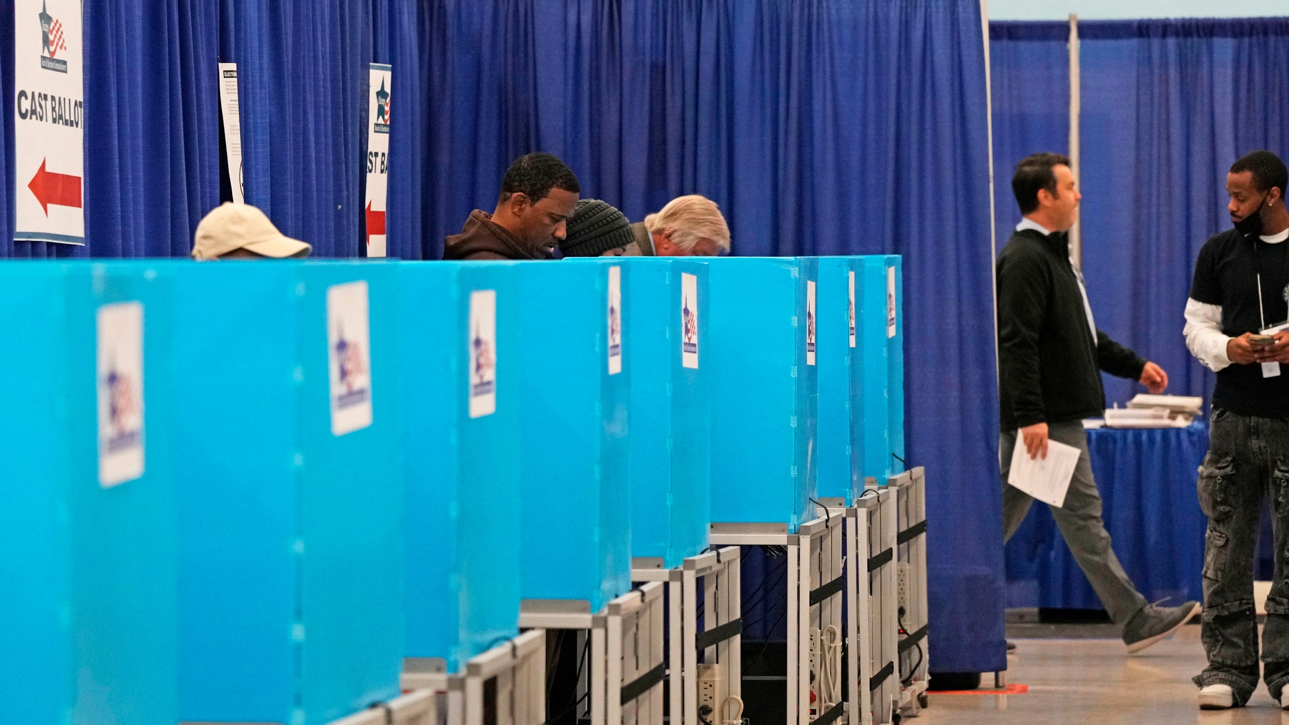 Voters cast ballots at the Chicago Early Voting Loop Supersite in Chicago, Oct. 24, 2024. (AP Photo/Nam Y. Huh)