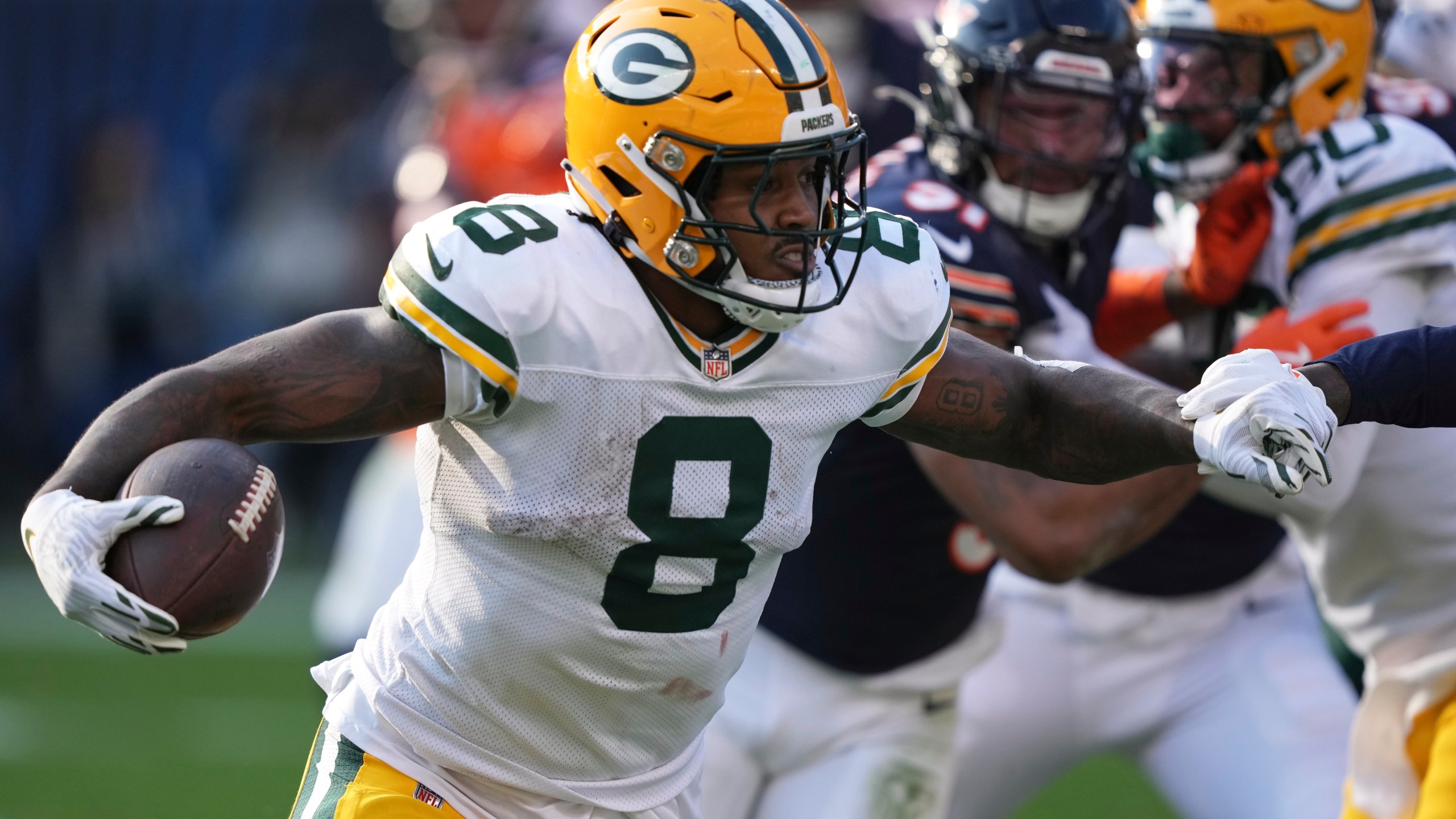 Green Bay Packers' Josh Jacobs runs during the second half of an NFL football game against the Chicago Bears Sunday, Nov. 17, 2024, in Chicago. (AP Photo/Charles Rex Arbogast)