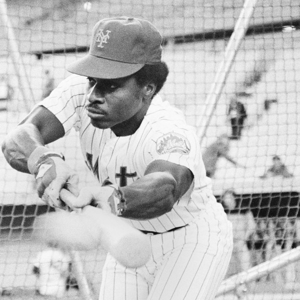 FILE - New York Mets Lenny Randle takes batting practice on Sept. 21, 1977 in New York. (AP Photo/Richard Drew, File)