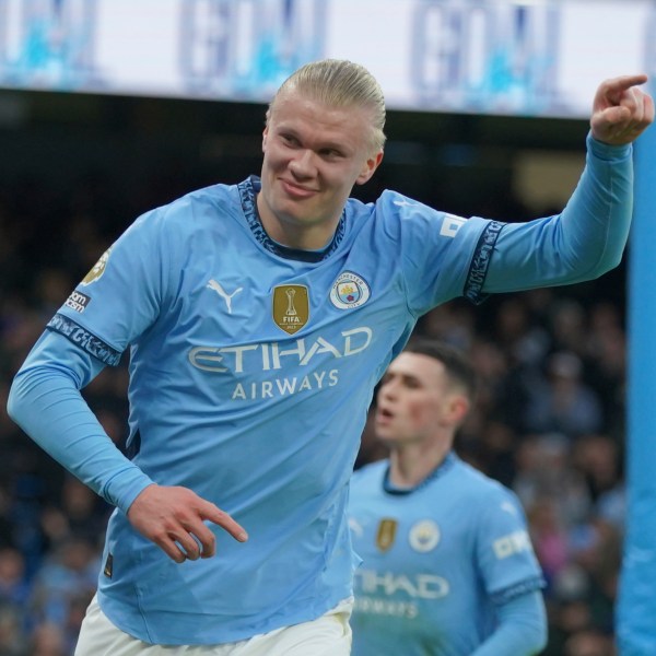 Manchester City's Erling Haaland celebrates after scoring his side's 2nd goal against West Ham during a English Premier League soccer match at Etihad stadium in Manchester, England, Saturday, Jan. 4, 2025. (AP Photo/Ian Hodgson)