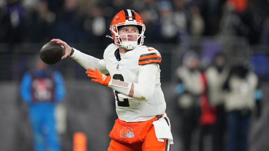 Cleveland Browns quarterback Bailey Zappe throws during the first half of an NFL football game against the Baltimore Ravens Saturday, Jan. 4, 2025, in Baltimore. (AP Photo/Stephanie Scarbrough)