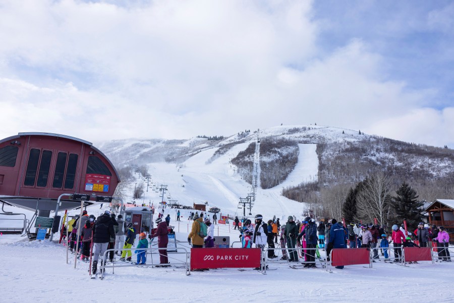 Park City Ski Resort lines and lifts are shut down due to the strike by the Park City Ski Patrol requesting livable wages in Park City, Utah, Tuesday, Jan 7. 2025. (AP Photo/Melissa Majchrzak)