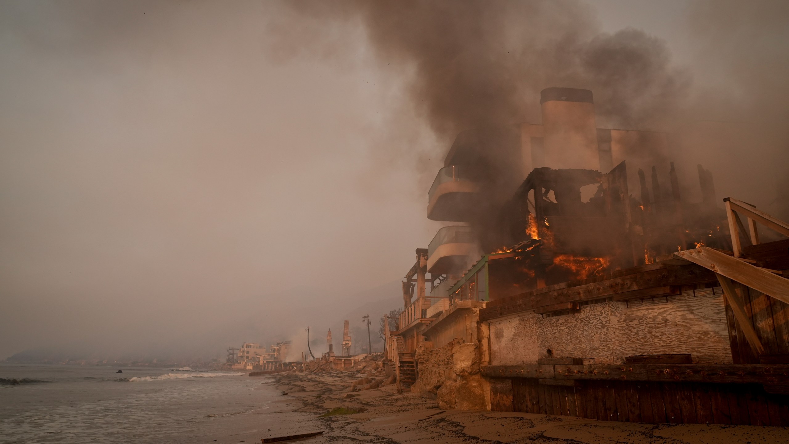 A beach front property is burned by the Palisades Fire Thursday, Jan. 9, 2025 in Malibu, Calif. (AP Photo/Jae C. Hong)