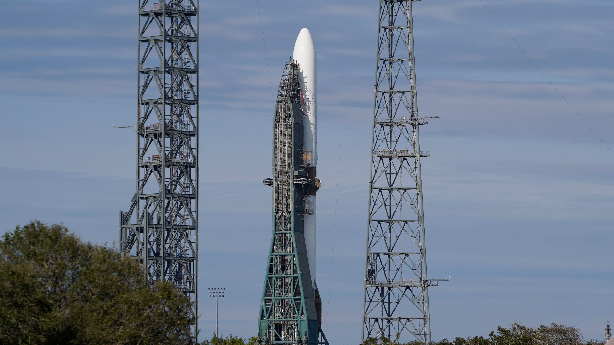 The Blue Origin New Glenn rocket stands ready on Launch Complex 36 at the Cape Canaveral Space Force Station, Saturday, Jan. 11, 2025, in Cape Canaveral, Fla. (AP Photo/John Raoux)