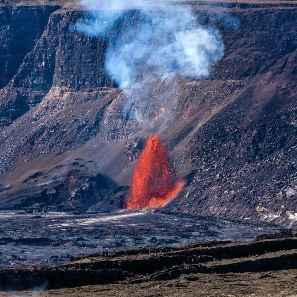 In this photo provided by Janice Wei, lava fountains from an eruption of Kilauea volcano on Wednesday, Jan., 15, 2025, in Hawaii. (Janice Wei/NPS via AP)